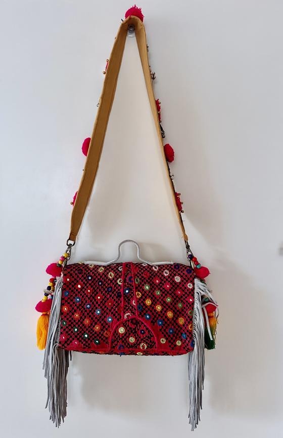 Boho Queen – Pink upcycled handbag with embroidery, mirrors & cowrie shells