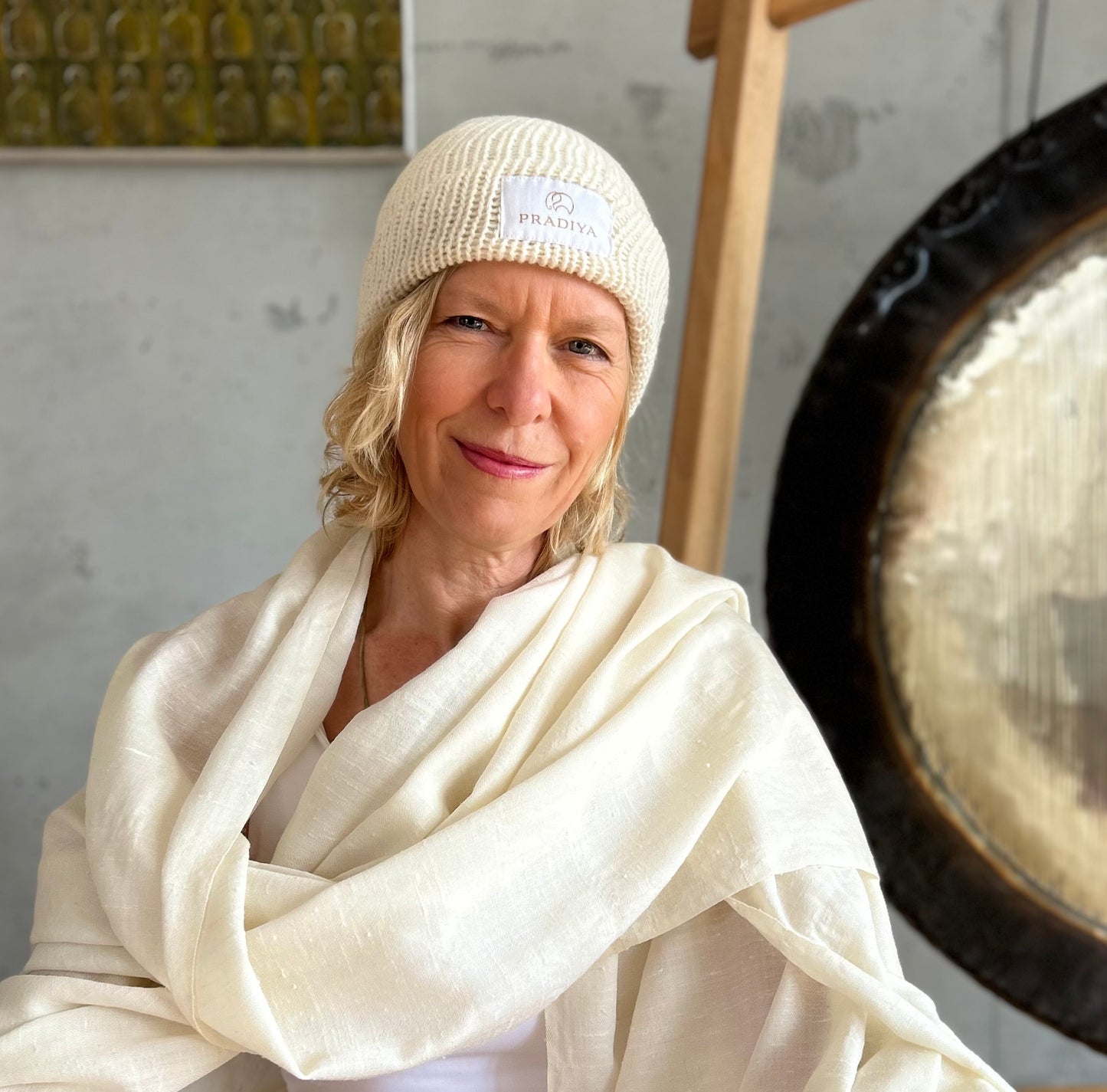 Gift set Angora scarf XXL & hat pearl white