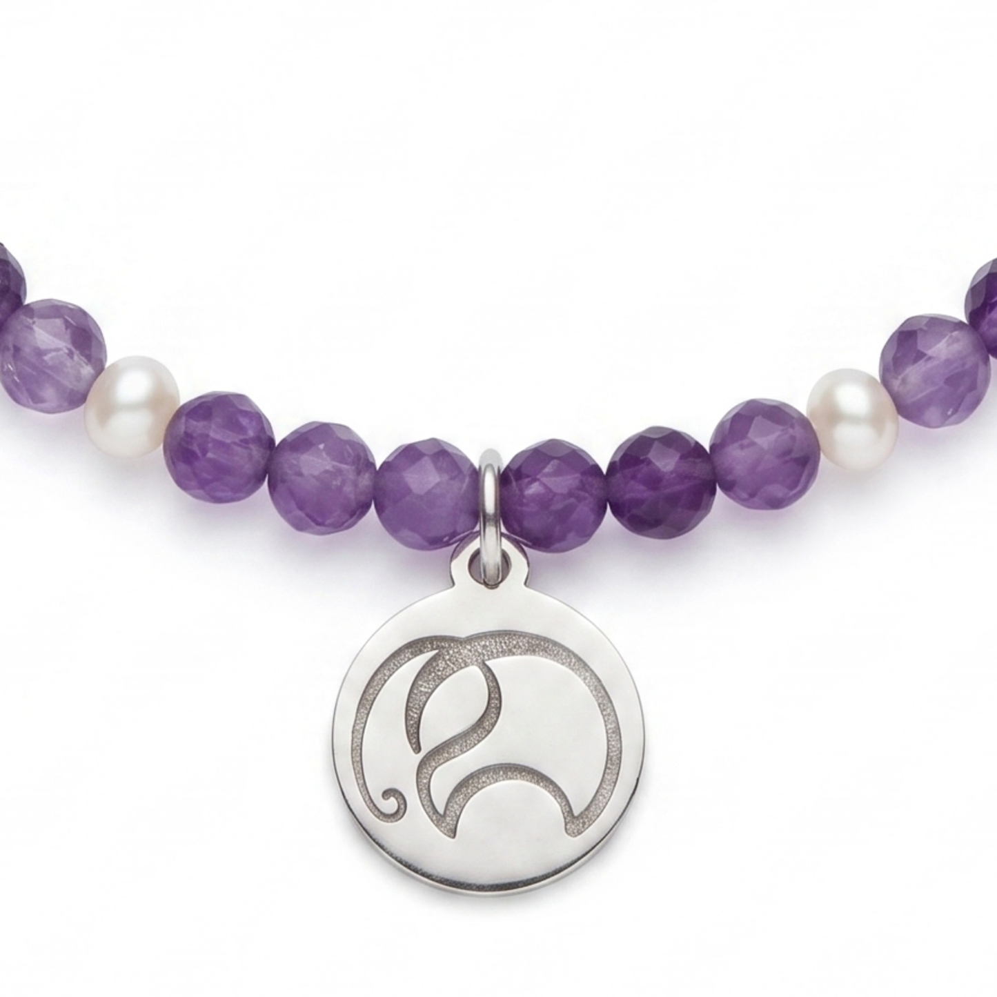 Mala Armband Geburtsmonat Februar mit Amethyst und Süßwasserperlen, silberner PRADIYA-Elefant, handgefertigt in Indien – Erlös schenkt einem Kind in Nepal ein Paar Schuhe
