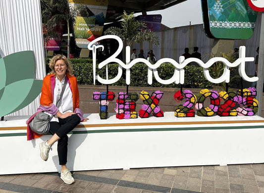 PRADIYA auf der Bharat Tex 2025 in Neu-Delhi – traditionelle indische Textilien und nachhaltige Mode