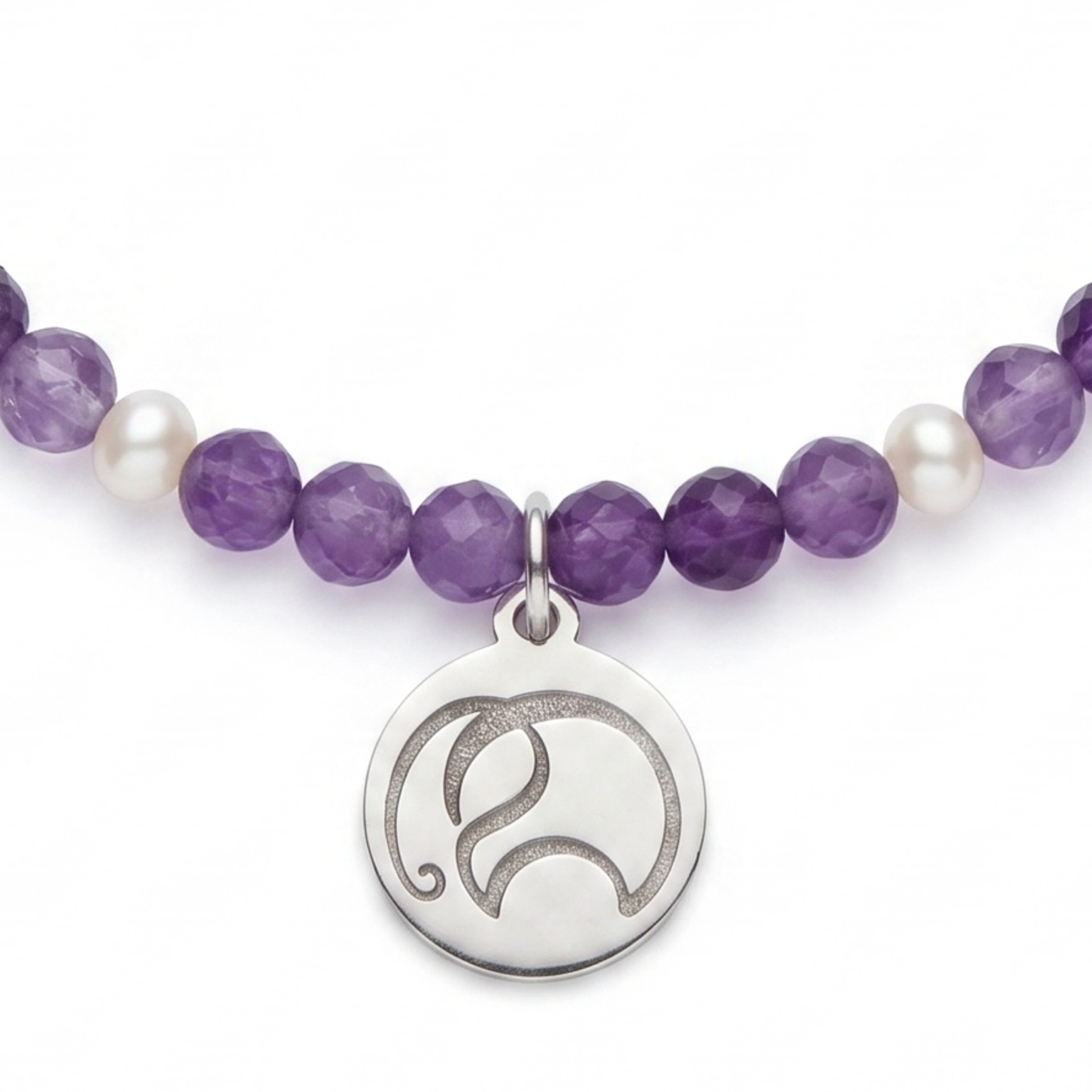 Mala Armband Geburtsmonat Februar mit Amethyst und Süßwasserperlen, silberner PRADIYA-Elefant, handgefertigt in Indien – Erlös schenkt einem Kind in Nepal ein Paar Schuhe